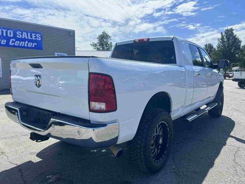 Used 2018 RAM 2500 SLT w/ Luxury Group image 6