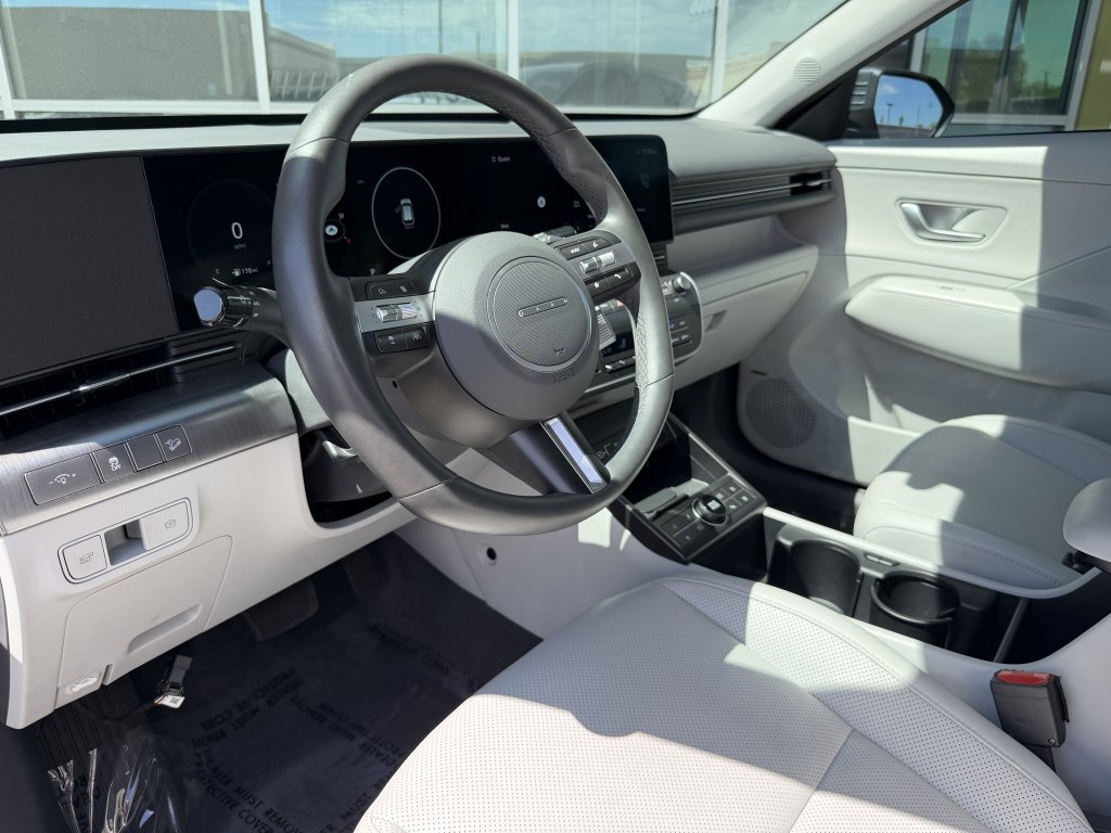 Used 2024 Hyundai Kona Limited FWD image 33