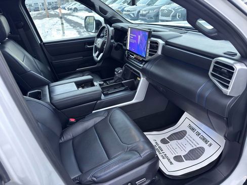 Used 2024 Toyota Tundra Platinum image 33