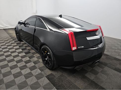 Used 2011 Cadillac CTS V RWD image 3