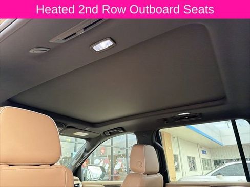 Used 2021 Chevrolet Tahoe Premier w/ Premium Package image 17