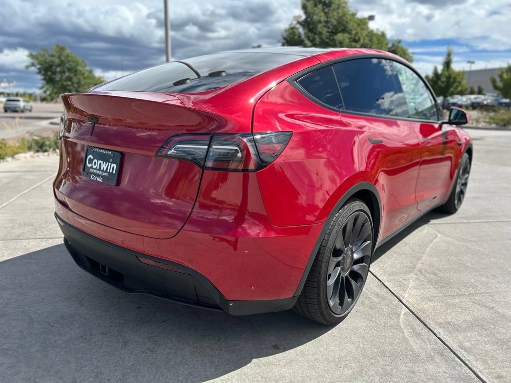Used 2022 Tesla Model Y Performance AWD/4WD image 7