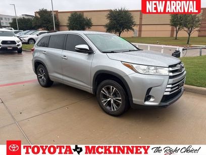 Used 2017 Toyota Highlander LE