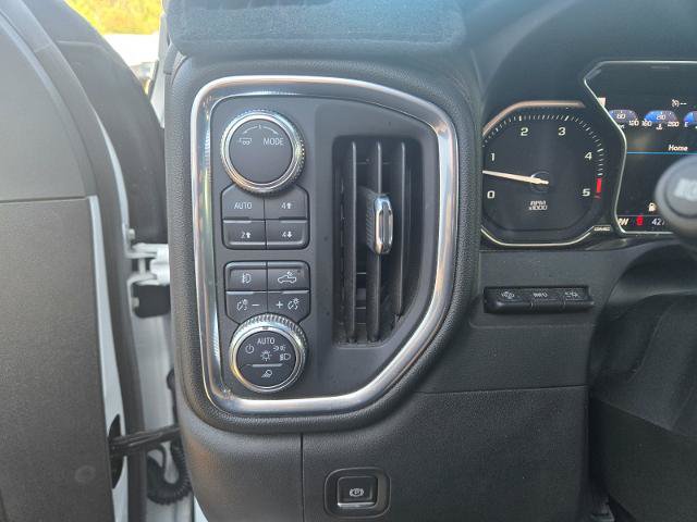 Used 2020 GMC Sierra 2500 AT4 w/ AT4 Premium Package AWD/4WD image 34