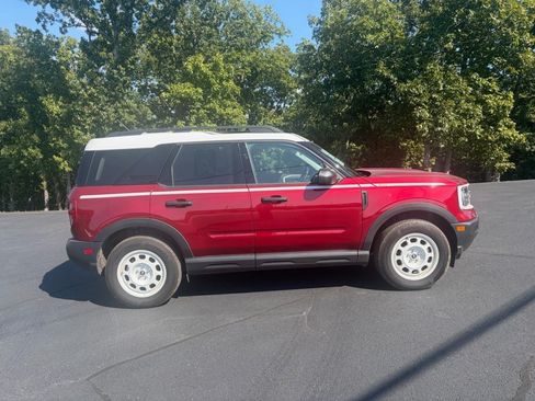 Used 2025 Ford Bronco Sport Heritage w/ Convenience Package AWD/4WD image 2