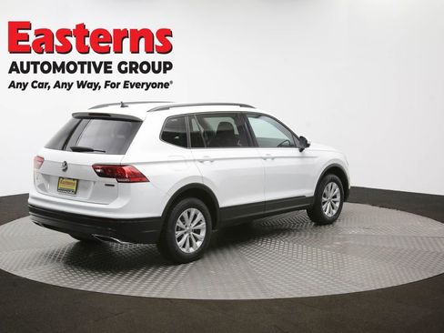 Used 2020 Volkswagen Tiguan S image 41