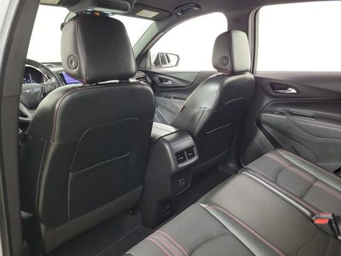 Used 2022 Chevrolet Equinox RS w/ Infotainment Package FWD image 11