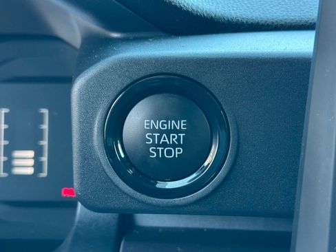 Used 2024 Toyota Tacoma SR5 AWD/4WD image 30