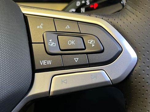 New 2026 Volkswagen Tiguan SE R-Line FWD image 15