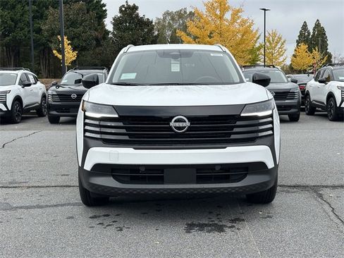 New 2026 Nissan Kicks SV w/ Illumination Package image 2