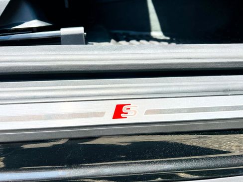 Used 2019 Audi SQ5 Premium Plus w/ Premium Plus Package image 24