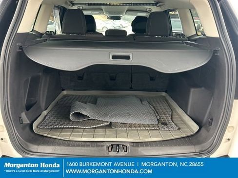 Used 2017 Ford Escape SE image 29
