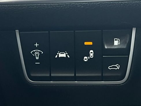 Used 2019 Kia Stinger GT2 AWD/4WD image 25