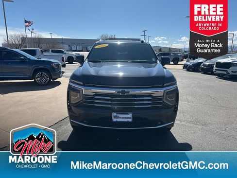 Used 2025 Chevrolet Suburban LT w/ Comfort Package image 1