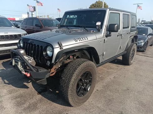 Used 2015 Jeep Wrangler Unlimited Sport AWD/4WD image 2