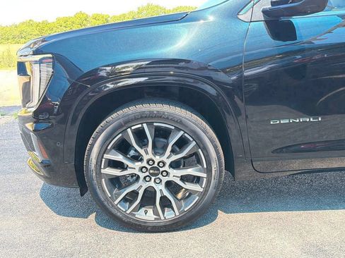 New 2026 GMC Acadia Denali Ultimate w/ LPO, Floor Liner Package AWD/4WD image 30