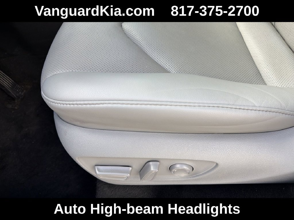 Used 2021 Toyota Highlander Limited FWD image 16