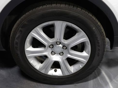 Used 2018 Land Rover Range Rover Evoque SE image 37