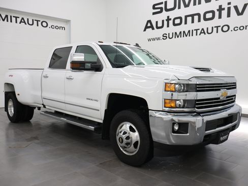 Used 2019 Chevrolet Silverado 3500 LTZ w/ Duramax Plus Package AWD/4WD image 2