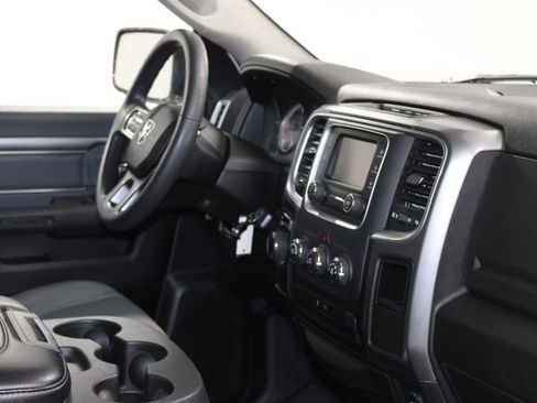 Used 2024 RAM 1500 Classic SLT image 29