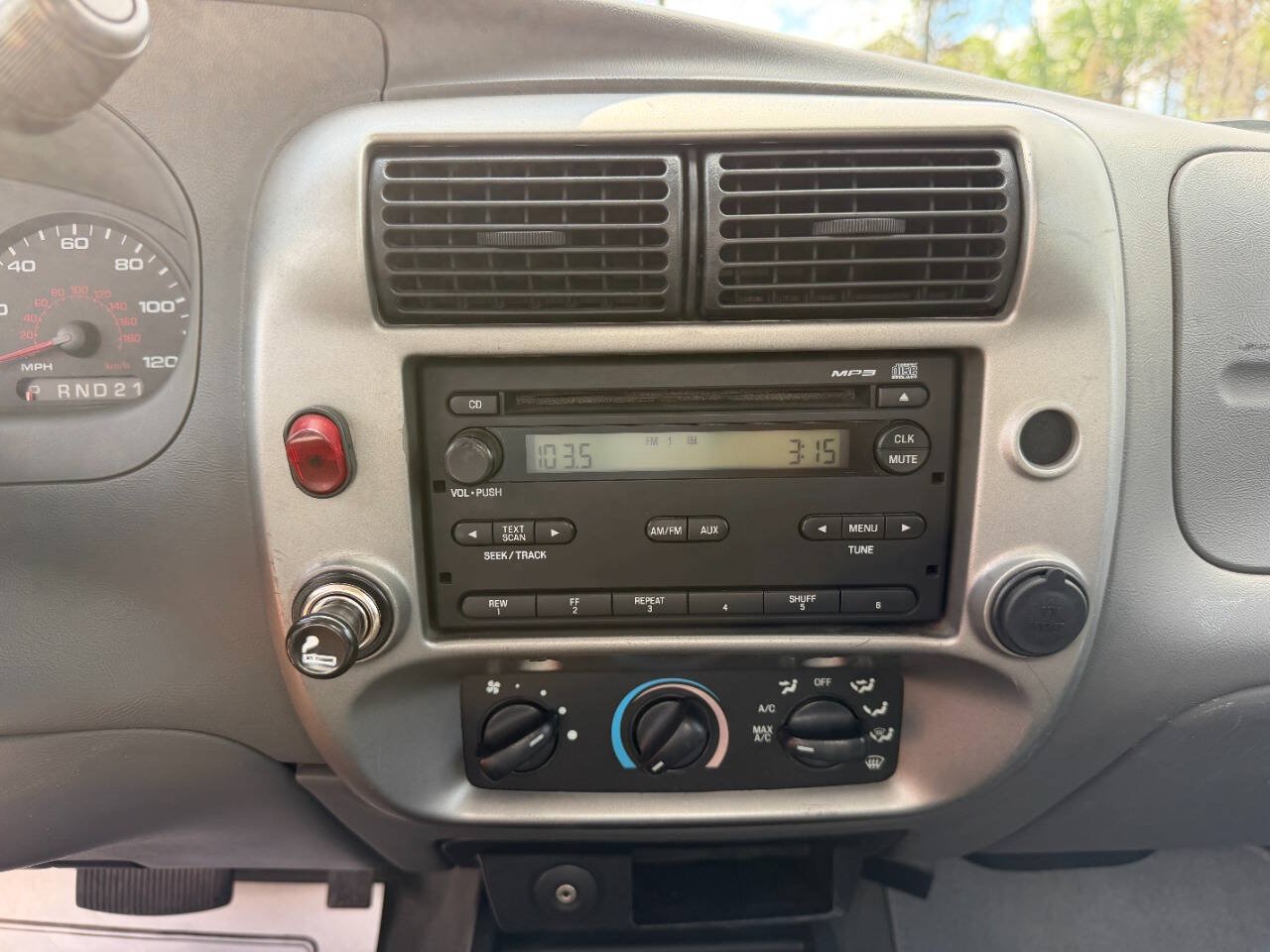 Used 2009 Ford Ranger XLT RWD image 14