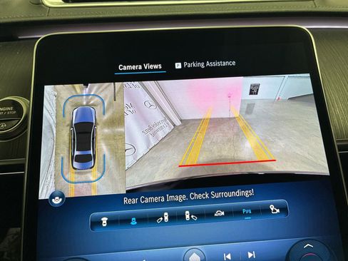 Used 2023 Mercedes-Benz S 580 S 580 4MATIC w/ AMG Line image 18