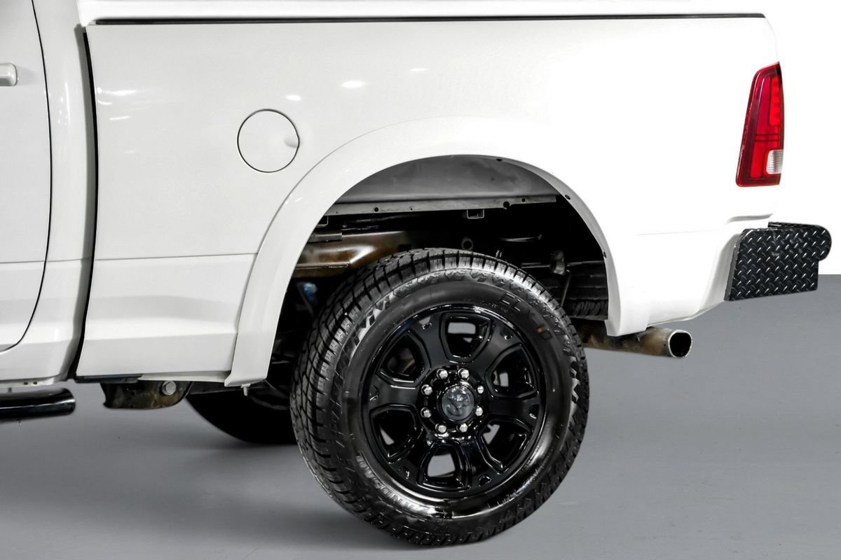 Used 2018 RAM 2500 Laramie w/ Sport Appearance Group AWD/4WD image 13