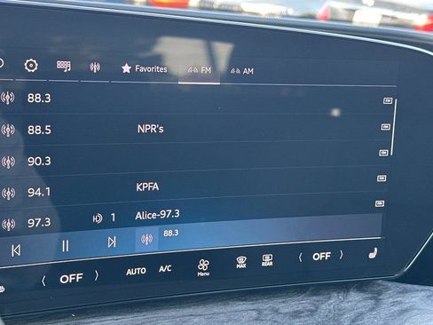 Certified 2025 Audi Q5 Premium Plus w/ Premium Plus image 18