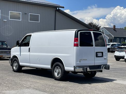 Used 2019 GMC Savana 2500 w/ Driver Convenience Package RWD image 6