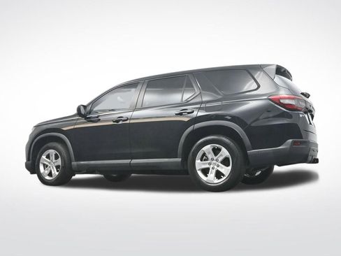 Used 2023 Honda Pilot LX image 37