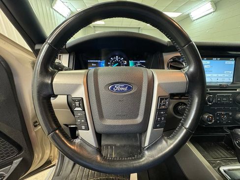 Used 2017 Ford Expedition Limited w/ Equipment Group 301A AWD/4WD image 45