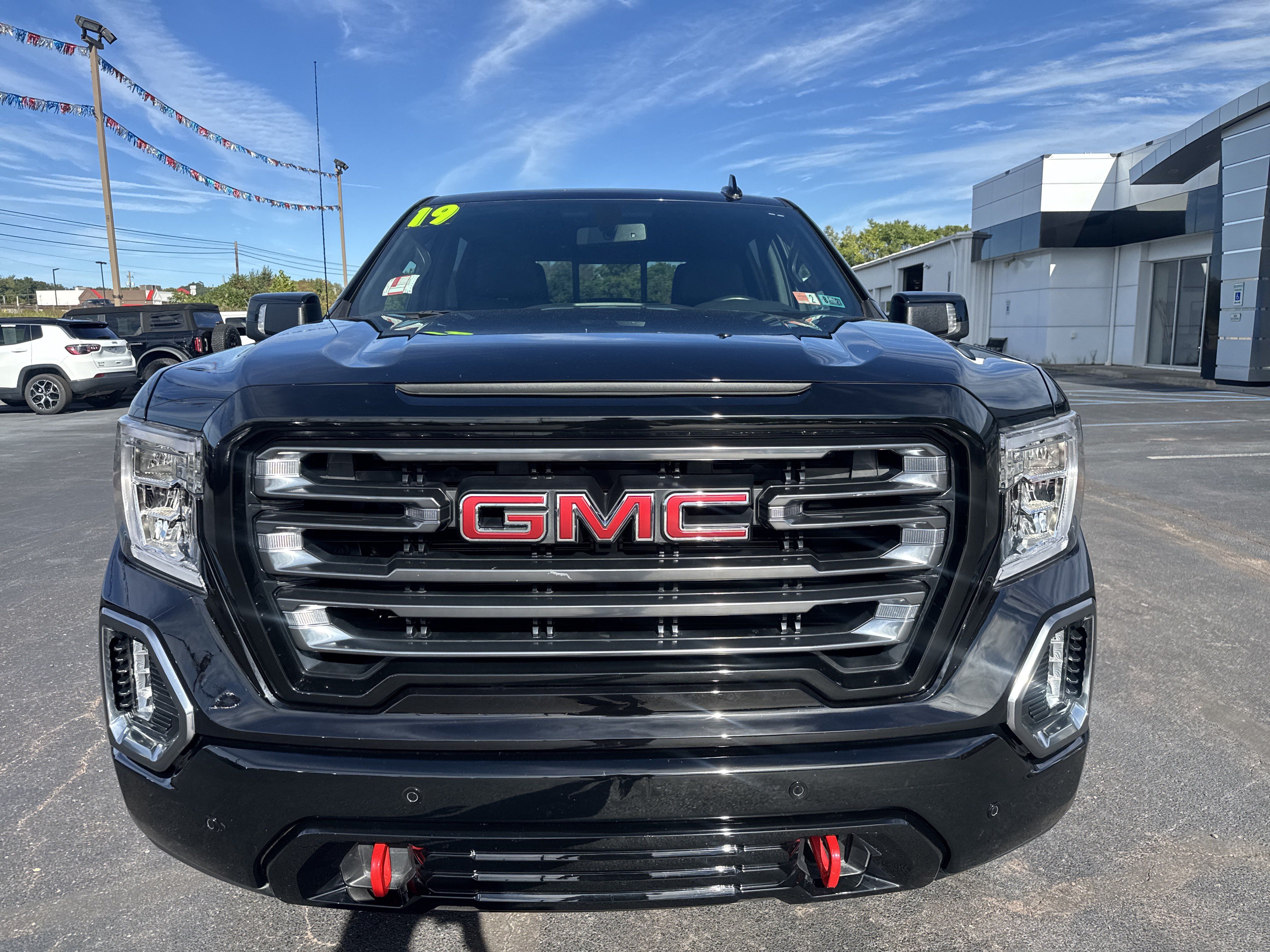Used 2019 GMC Sierra 1500 AT4 w/ AT4 Premium Package AWD/4WD image 3