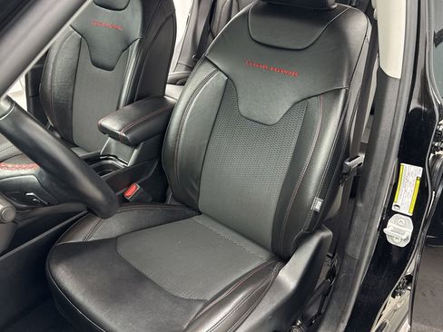 Used 2022 Jeep Compass Trailhawk w/ Trailhawk Convenience Group image 9