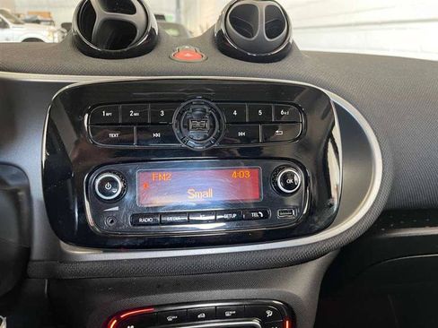 Used 2016 smart fortwo Coupe RWD image 42