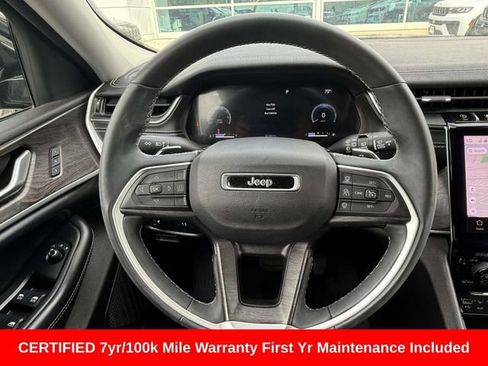 Used 2023 Jeep Grand Cherokee Limited AWD/4WD image 22