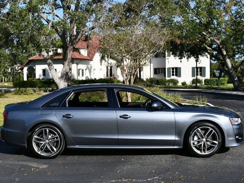 Used 2017 Audi A8 L 4.0T w/ Driver Assistance Package image 32
