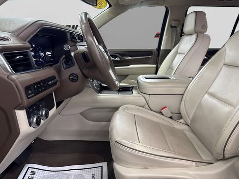 Used 2022 GMC Yukon Denali image 9