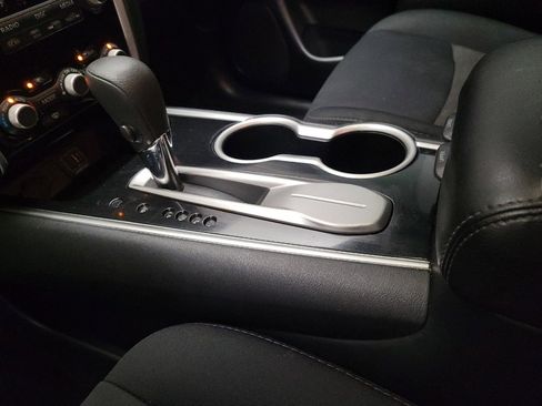 Used 2019 Nissan Pathfinder S FWD image 26