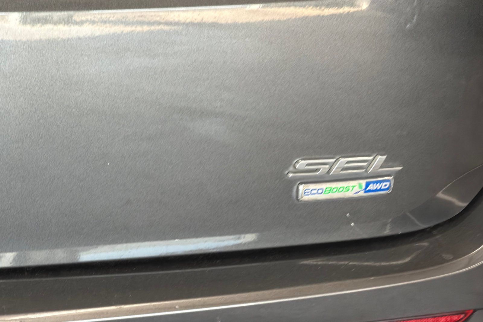 Used 2018 Ford Edge SEL w/ Equipment Group 201A AWD/4WD image 26
