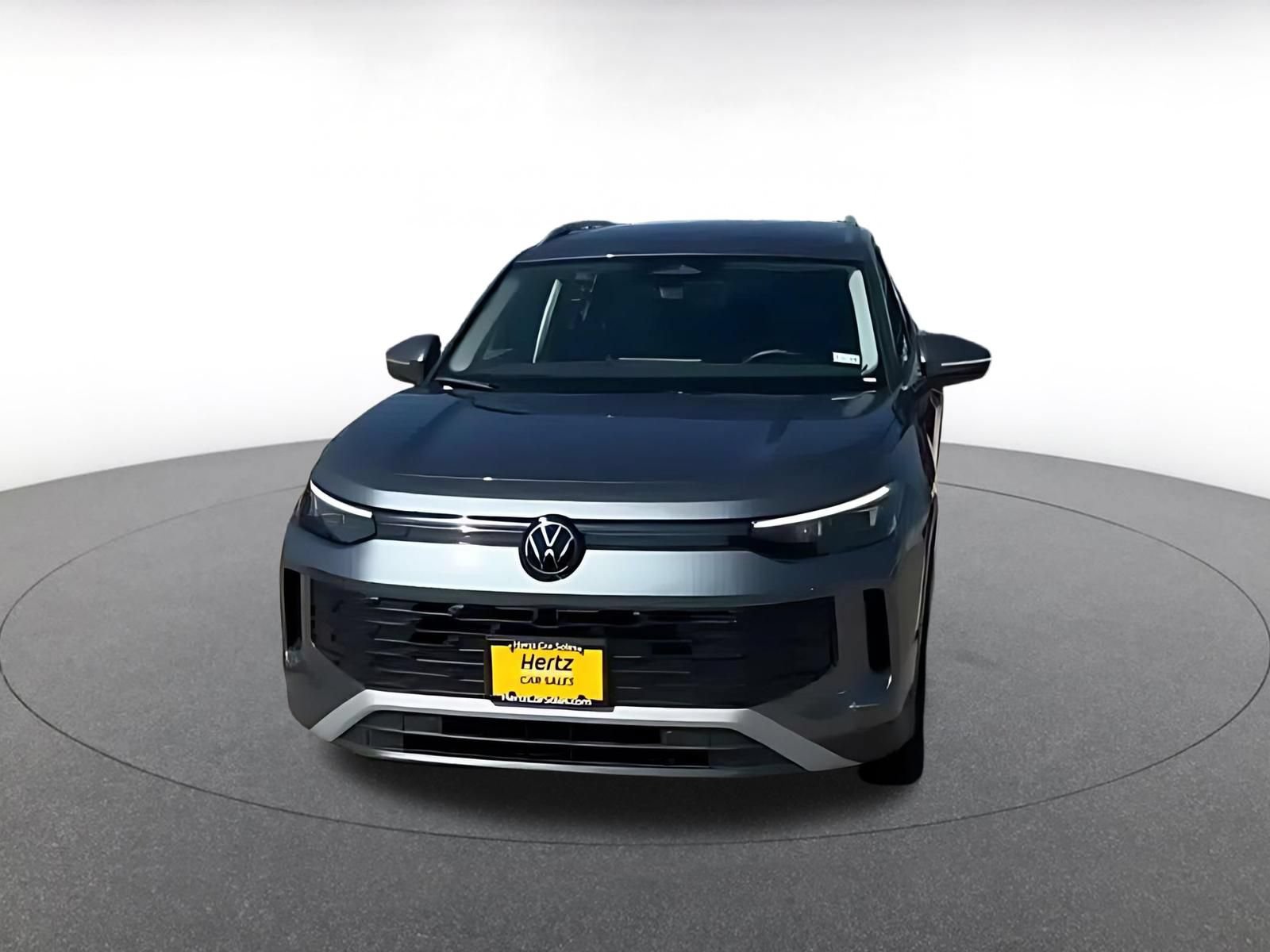 Used 2026 Volkswagen Tiguan SE AWD/4WD image 6
