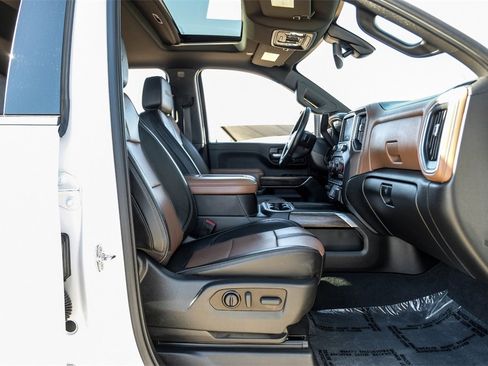 Used 2022 Chevrolet Silverado 2500 High Country w/ Safety Package II image 37