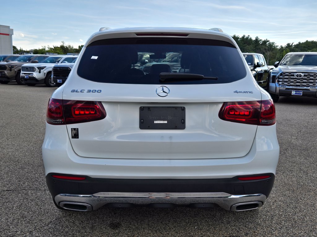 Used 2021 Mercedes-Benz GLC 300 4MATIC image 4