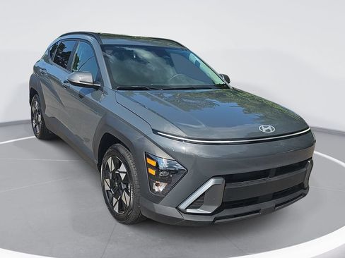 Certified 2025 Hyundai Kona SEL FWD image 3