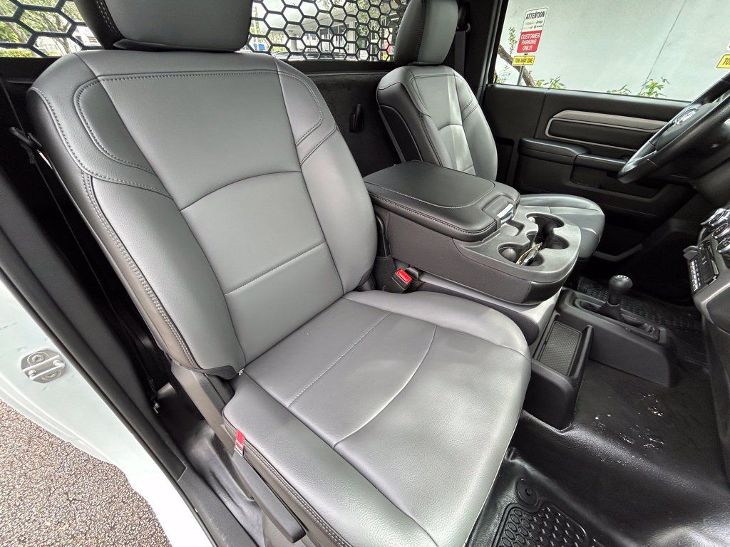 Used 2024 RAM 3500 Tradesman AWD/4WD image 37
