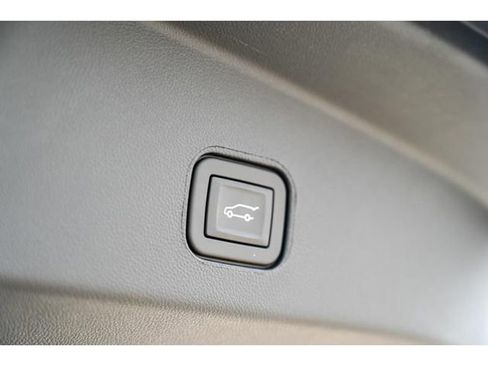 New 2026 Cadillac Lyriq Luxury image 38