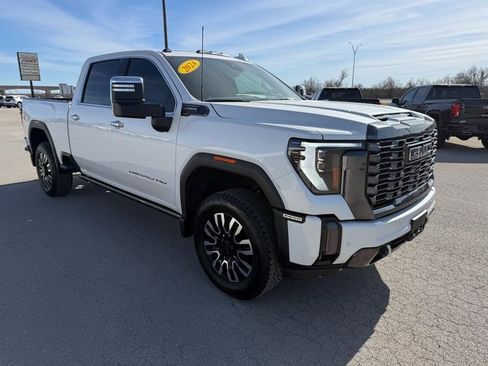 Used 2024 GMC Sierra 2500 Denali Ultimate image 8