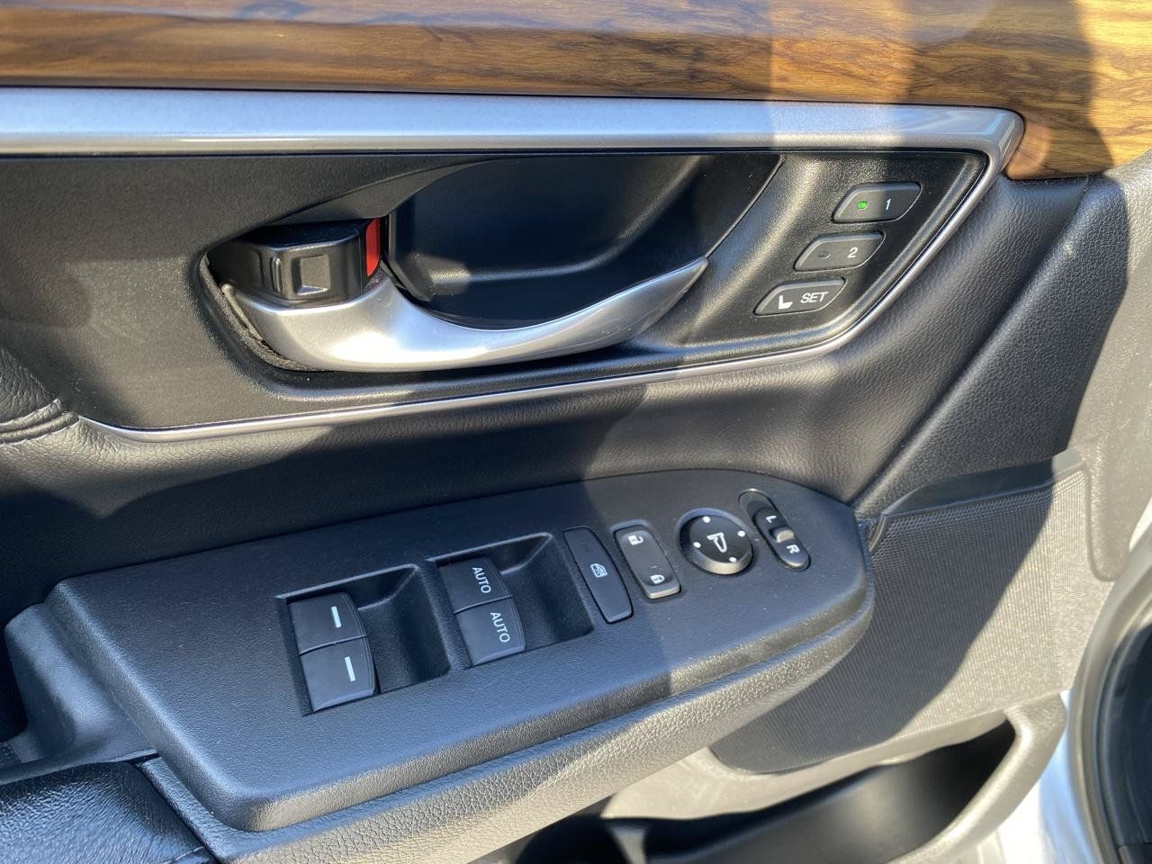 Used 2018 Honda CR-V EX-L image 12