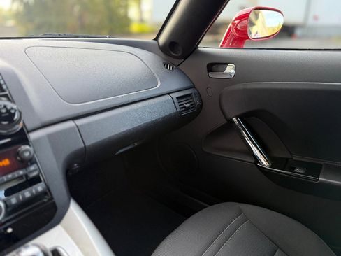Used 2007 Saturn Sky RWD image 21