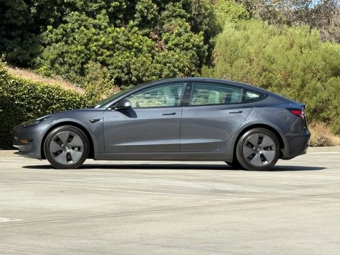 Used 2023 Tesla Model 3 Standard Range RWD image 7