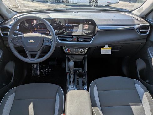 New 2026 Chevrolet TrailBlazer LT w/ LPO, Blackout Package FWD image 23